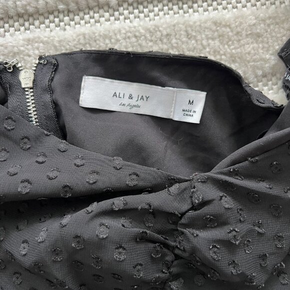 Ali & Jay Black Crop Top, in size M - Picture 3 of 4
